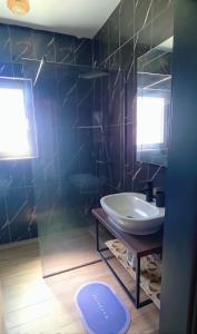 Amis Apartments