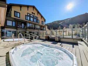 Slopeside 2731A by SummitCove Lodging