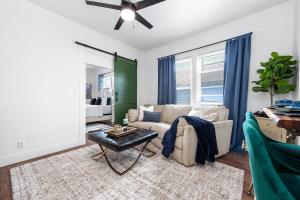 Coastal Elegance & Gulf Views