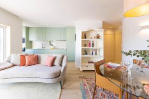 Lumina Duplex by Portugal Active