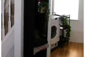 Apartment Sleeps 2 with Parking