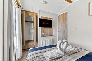 Nene Lodge at Billing Aquadrome by Yoko Property