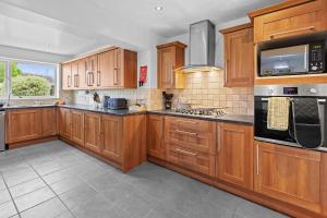 3 bed Chester House Near Stanlow Ideal for Contractors