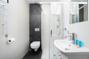 Piotrkowska Cozy Studio by BookingHost