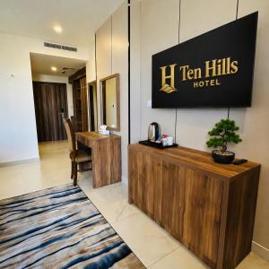Ten Hills Hotel