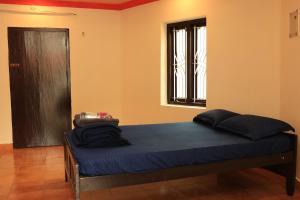IRA Private AC Cottage South Cliff Varkala