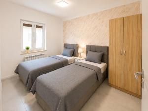 Kabashi Apartment