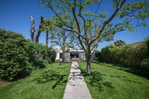Superbe villa de plain pied avec piscine et jardin