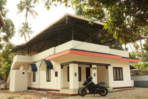 Saanvi near South Cliff Varkala