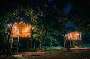 Vercour Tree House Cabana Sigiriya