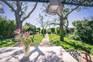 Superbe villa de plain pied avec piscine et jardin
