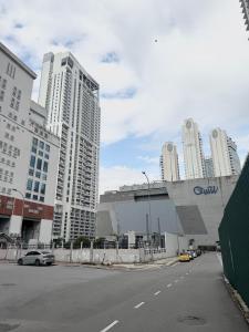 The Colony by Infinitum KLCC Sky Pool by STS