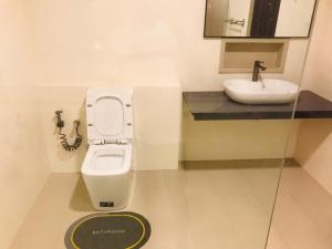 REEF VIEW Beach Hotel