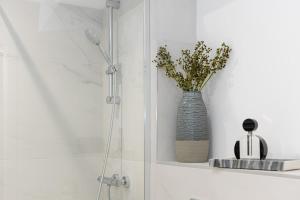 Urban Retreat - Stylish One-Bedroom Apartment