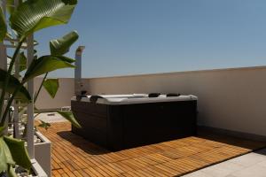 Casale Gorghi Tondi House & Vineyard with Jacuzzi