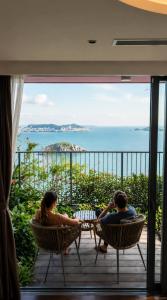 Flamingo Resort - Extra-Kingsize Doublebed 220mx200m - Ocean View Room - Balcony