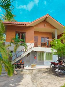 Sunset View Home near Beach 300m 2 BR
