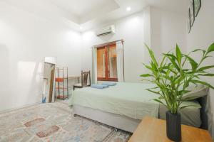 Entire Private House 2BR Heart of Thong Sala