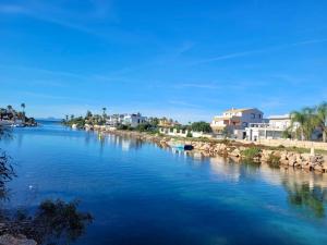2BR Ocean View Beach Apartment, Pool, La Manga