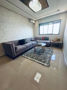 Welcome to Douce Escale 2, a modern apartment