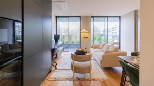 Premium Flat, Balcony, Metro, Porto Business School