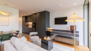 Premium Flat, Balcony, Metro, Porto Business School