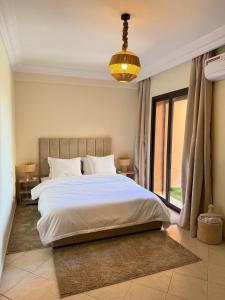 Superbe Studio Cosy avec Piscine ,Balcon