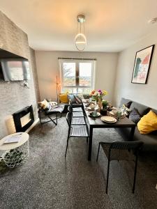Cosy Stylish Glasgow home, seperate entrance