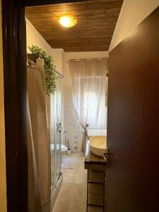 Leas Sweet Homes Ruby