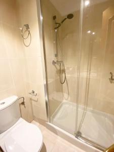 Ondarreta Beach Apartment with direct access free parking
