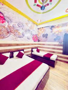 K D Dham Hotel- Near Prem Mandir & Iskcon Temple Vrindavan