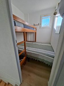 Maisonnette en duplex avec piscine et clim proche de la plage