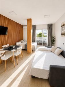 Benalbeach loft