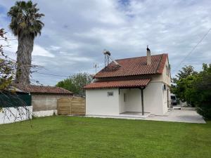Eleni village House