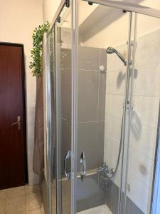 Leas Sweet Homes Ruby