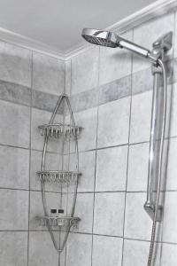 Destino Sunlit Haven - Penthouse & Big Terrace - Near Metro - Fast Fiber WiFi