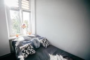 Wolczanska 222 3 Bedroom Apartment Parking CHILLINLODZ