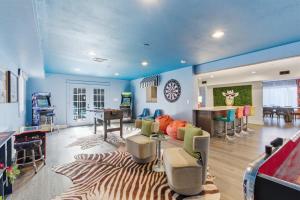 The GOAT - Pool Hot Tub Gym Sauna & Gameroom
