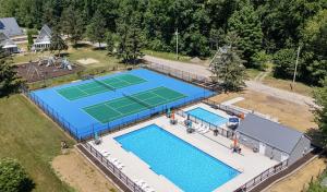 Chalet #93 Pondside Retreat & Resort Amenities