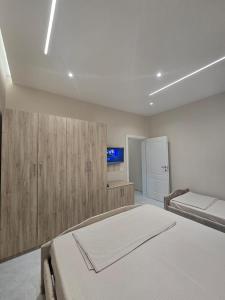 Kejdi Golem Central Apartment