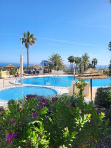 Casa Sunrise - Deluxe house with rooftop, 5 pools and panoramic sea views, Calpe