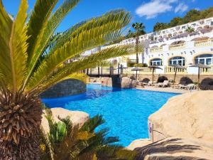 Casa Sunrise - Deluxe house with rooftop, 5 pools and panoramic sea views, Calpe