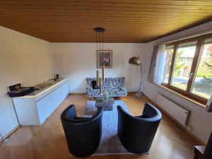 Swiss Chalet direkt am Thunersee