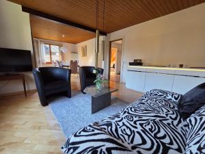 Swiss Chalet direkt am Thunersee