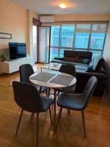 Great location two bedroom apatment MAXIM-GARAGE 5EUR PER DAY