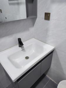 The Luxe on Exter Heights