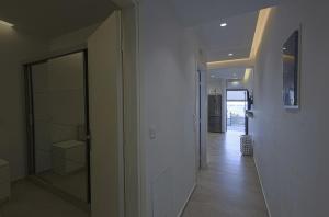 Lontos Luxury Seaside House