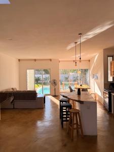 Pool, Space, Style, Modern House for 8
