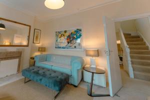 HARU RESIDENCE, Close to Tower Bridge, 6 bed House can sleep up to 16 peo