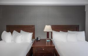 Coast Lethbridge Hotel & Conference Centre